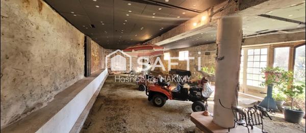 Propriété de caractère avec grange, dépendances et fort potentiel d’aménagement