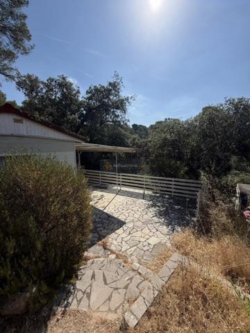 Vente                                                      Terrain
                        
                                         200 m2                     à Fréjus