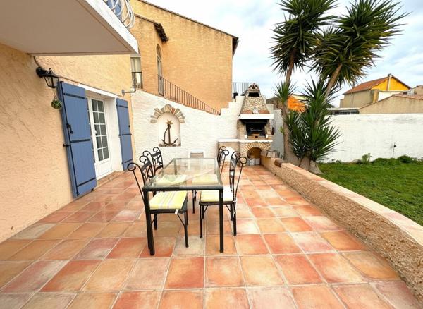 A VENDRE _ Maison 5/6 pièce(s) 164 m2 _ garage _piscine_ avec un T2 _ Berre l'Etang