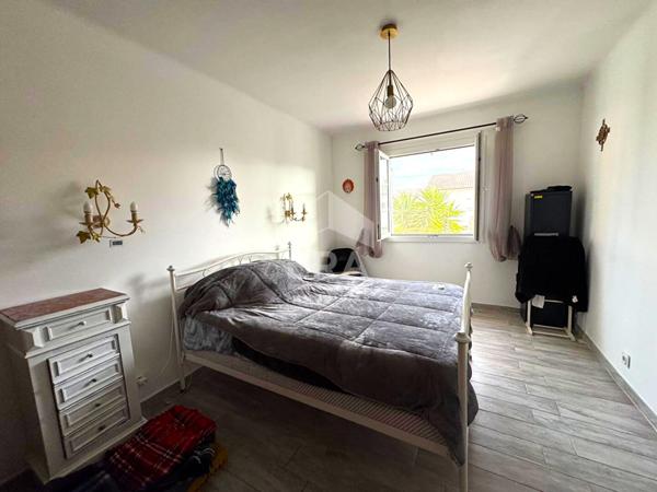 A VENDRE _ Maison 5/6 pièce(s) 164 m2 _ garage _piscine_ avec un T2 _ Berre l'Etang