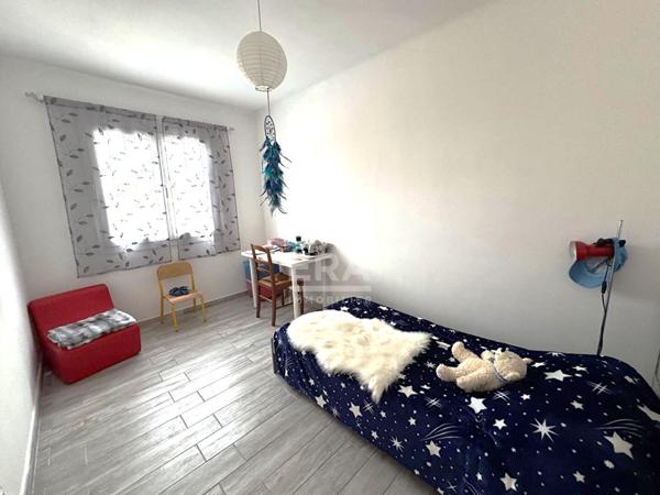 A VENDRE _ Maison 5/6 pièce(s) 164 m2 _ garage _piscine_ avec un T2 _ Berre l'Etang