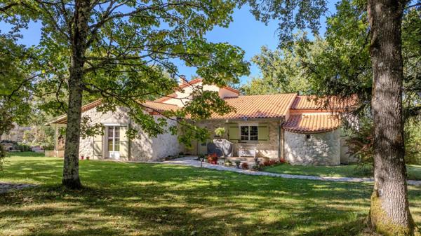 Coup de cœur assuré à Hautefage-la-Tour (47340)