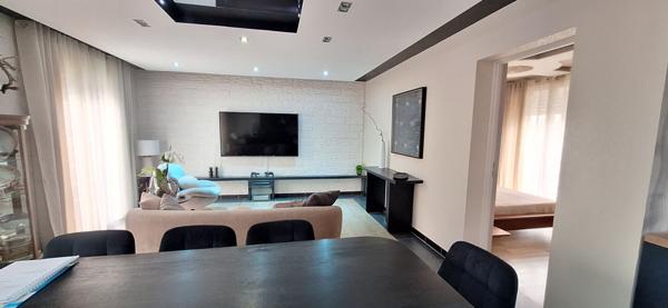 Maison contemporaine 6 pièces à vendre à Bourg en Bresse - Réf FD3621