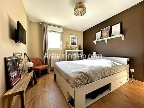Vente                                                      Appartement
                        
                     3 pièces                      66 m2                     à Le Havre