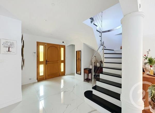 Maison à vendre  9 pièces - 188 m 2   PLOEREN  - 56