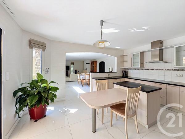Maison à vendre  9 pièces - 188 m 2   PLOEREN  - 56