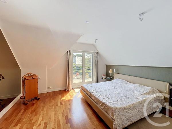 Maison à vendre  9 pièces - 188 m 2   PLOEREN  - 56