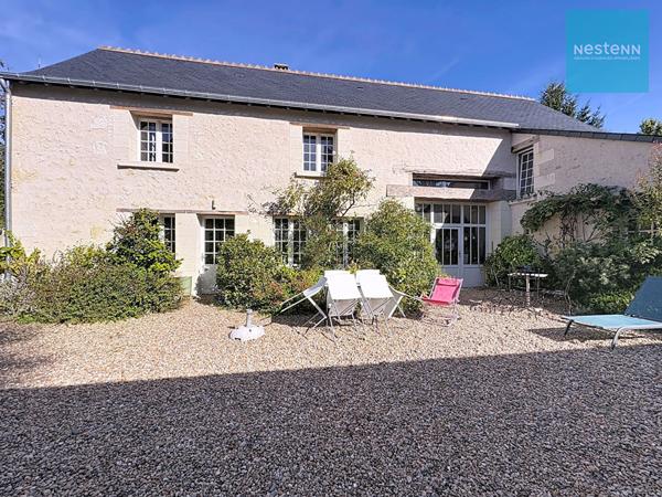 Propriété à vendre à Amboise sur plus d'un hectare, 366m² habitables, 9 chambres, piscine