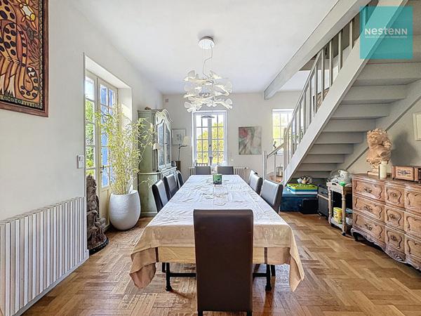 Propriété à vendre à Amboise sur plus d'un hectare, 366m² habitables, 9 chambres, piscine