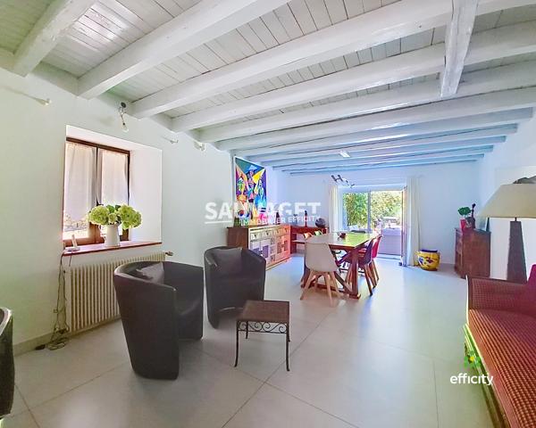 Maison
         8 pièces
        - 271 m² Bien prestige 829 000 € *
