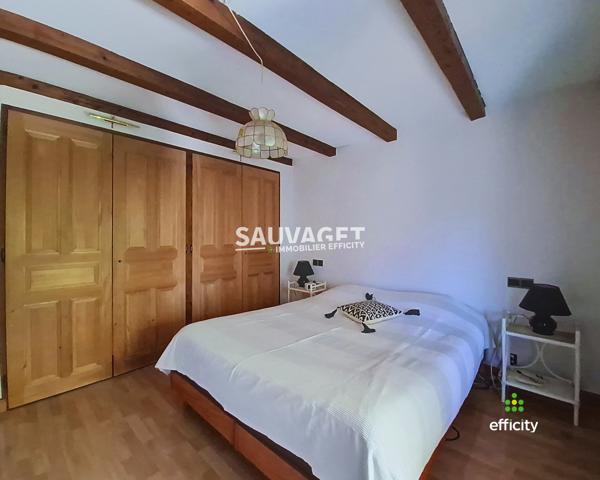 Maison
         8 pièces
        - 271 m² Bien prestige 829 000 € *