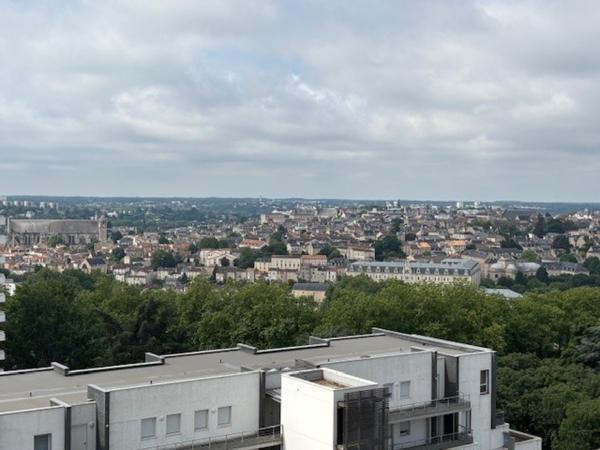 Appartement 4 pièce(s) 3 chambre(s) 105.85 m²