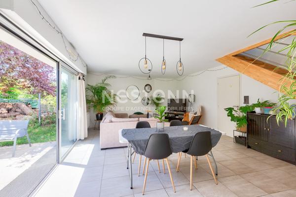 PLÉRIN Maison contemporaine dans un quartier calme et recherché à 2 pas du bourg