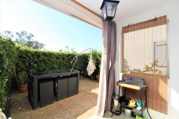 Jolie 2 pièces avec jardin et place de parking à 50 m des plages