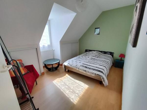 Vente Maison vivable de plain pied, 4 chambres, jardin - JUGON LES LACS