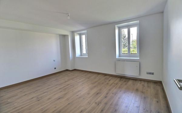 Appartement à louer    3 pièces •  Chens-sur-Léman