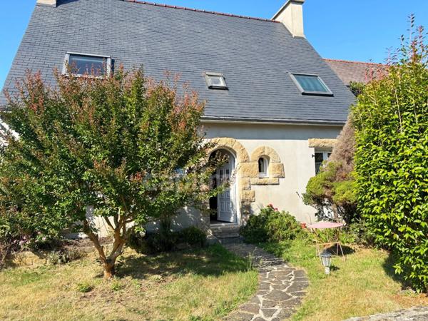 Maison familiale 6 pièces avec sous-sol complet - 117m²- TREBOUL, DOUARNENEZ (29)