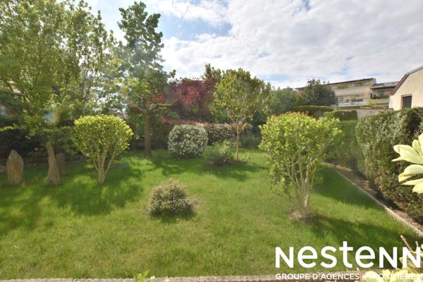 APPARTEMENT TRAVERSANT - TERRASSES - JARDINS de 200m2 - BOX DOUBLE
