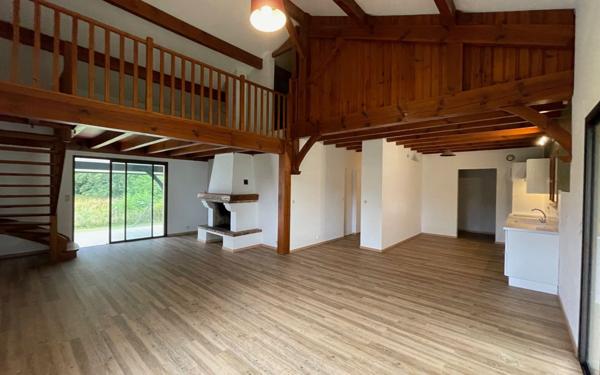 Maison à vendre    4 pièces •  Lit-et-Mixe