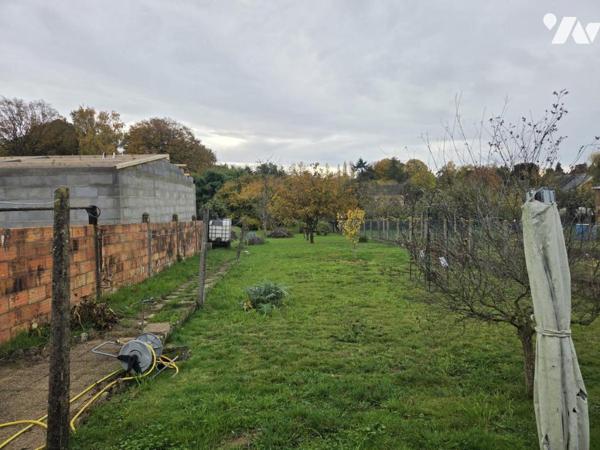 CONLIE centre : Maison de village 120 m² à rénover et actualiser