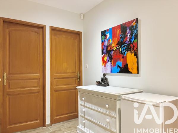 Maison à vendre 8 pièces 230,81 m² Solliès-Toucas