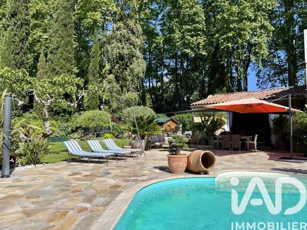Maison à vendre 8 pièces 230,81 m² Solliès-Toucas