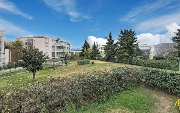 Appartement à vendre    3 pièces • 69,08 m2 Le Cannet