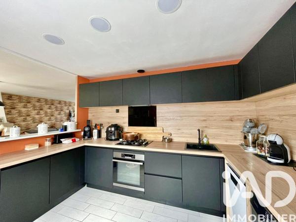 Maison à vendre 5 pièces 110 m² Brie-Comte-Robert