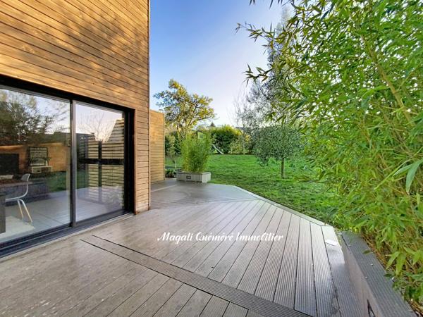 Montfort-sur-Meu (35160) Maison familiale lumineuse de 5 chambres avec jardin au Sud - En impasse - Quartier recherché