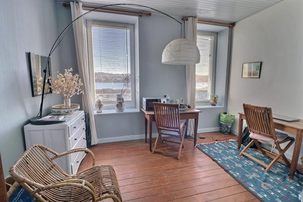 Le Relecq-Kerhuon (29480) Maison de ville 1940 – Vue mer exceptionnelle – 100 m² – DPE C Secteur recherché du Le Relecq-Kerhuon, proche