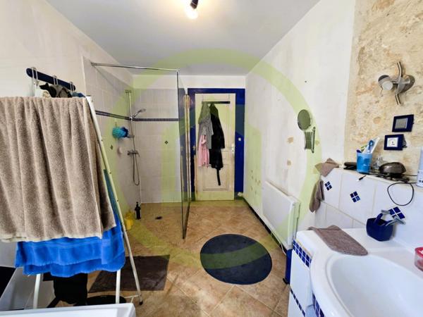 Maison à SAINT BONNET SUR GIRONDE (17150)