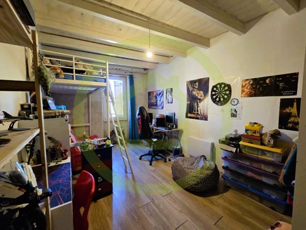 Maison à SAINT BONNET SUR GIRONDE (17150)