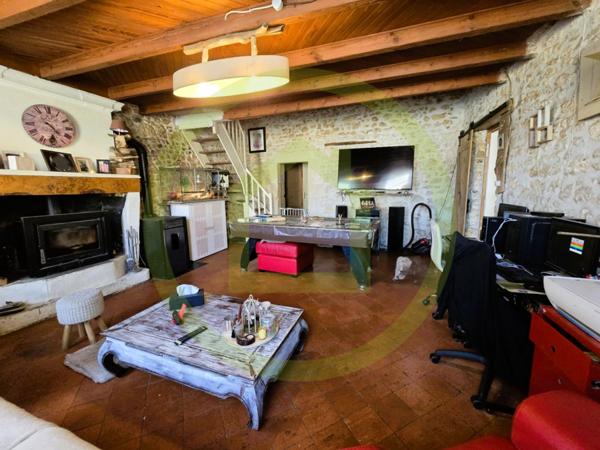 Maison à SAINT BONNET SUR GIRONDE (17150)