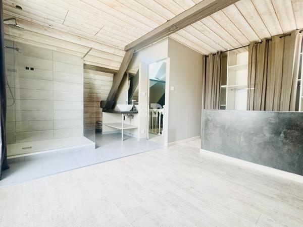 Maison - À vendre - 187 m² - LAVAL | The Door Man