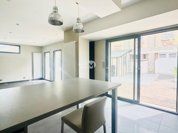 Maison - À vendre - 187 m² - LAVAL | The Door Man