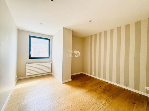 Maison - À vendre - 187 m² - LAVAL | The Door Man