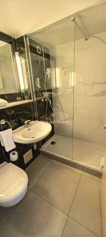 Hôtel particulier à vendre 50 pièces de 1 700 m²