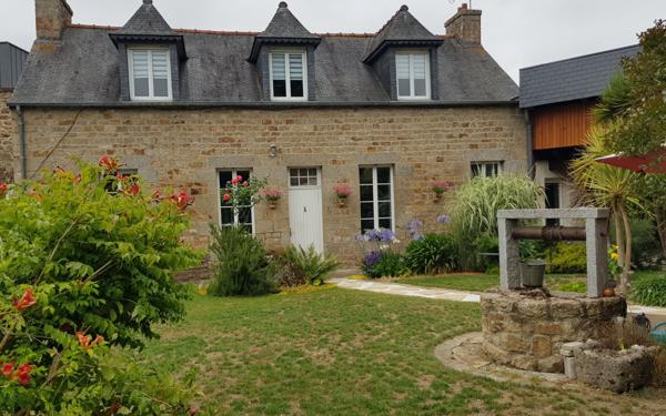 Maison à vendre    5 pièces •  Guingamp