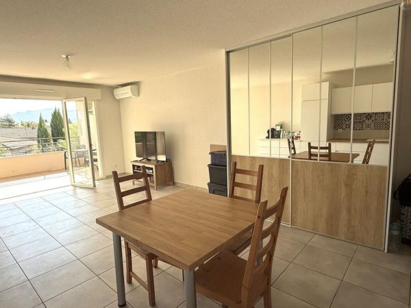 Appartement La Crau 2 pièce(s) 51.50 m2 avec terrasse de 10 m²