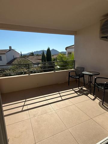 Appartement La Crau 2 pièce(s) 51.50 m2 avec terrasse de 10 m²
