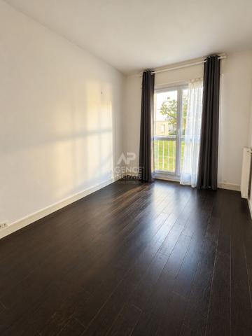 Appartement 3 pièce(s) 70.85 m2 Loyer 1 500 €/mois charges comprises **  - Référence  9389