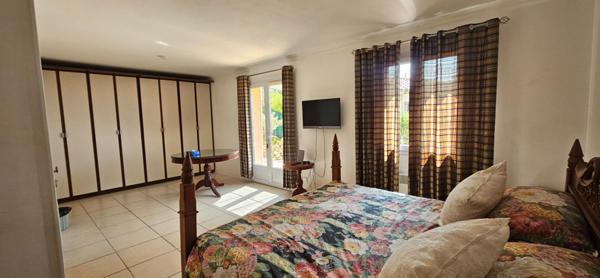 VILLA TOULON OUEST - LES 4 CHEMINS DES ROUTES