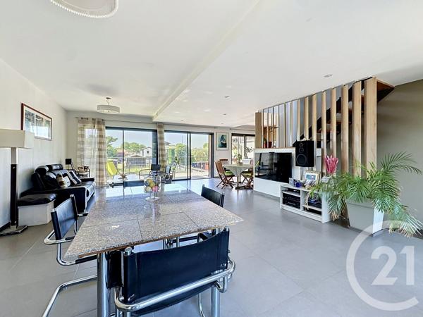 Maison à vendre  6 pièces - 184,30 m 2   LA TESTE DE BUCH  - 33