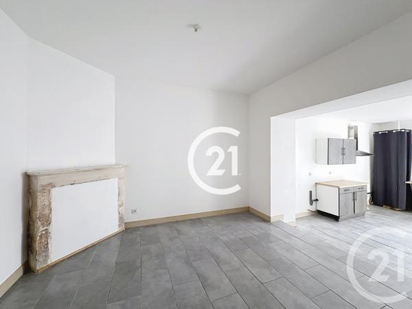 Maison à vendre  3 pièces - 73 m 2   COGNAC  - 16