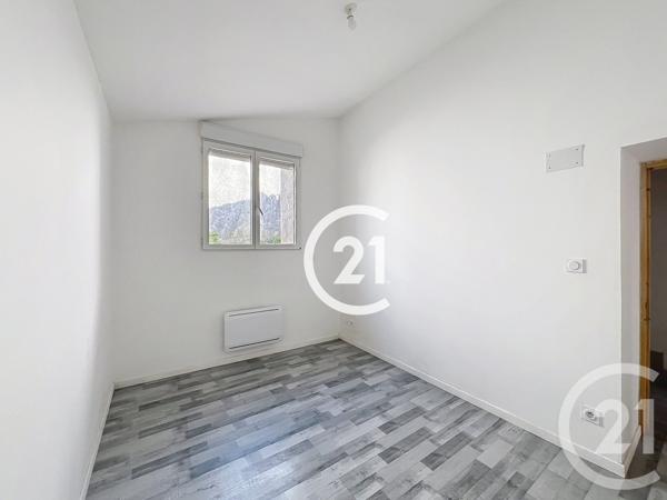 Maison à vendre  3 pièces - 73 m 2   COGNAC  - 16