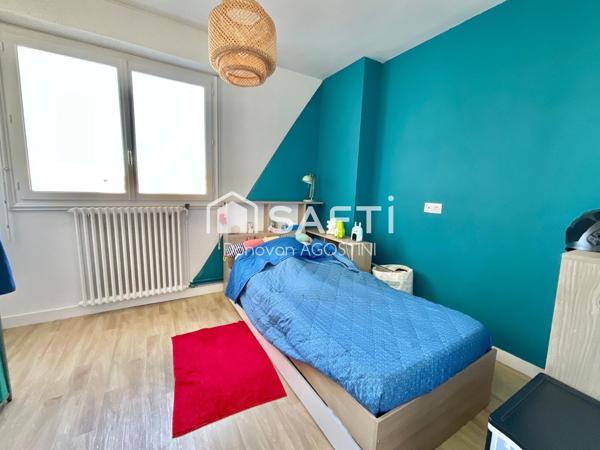 T4 lumineux, terrasse et cave en hyper centre