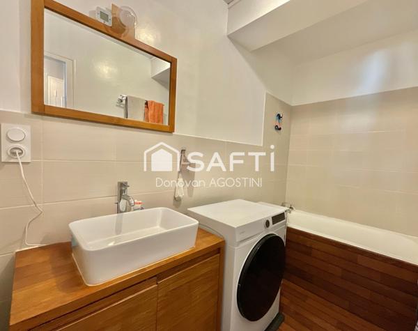 T4 lumineux, terrasse et cave en hyper centre