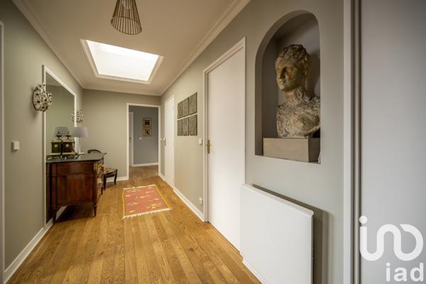 Appartement 6 pièces de 153 m² à Châtenay-Malabry (92290)