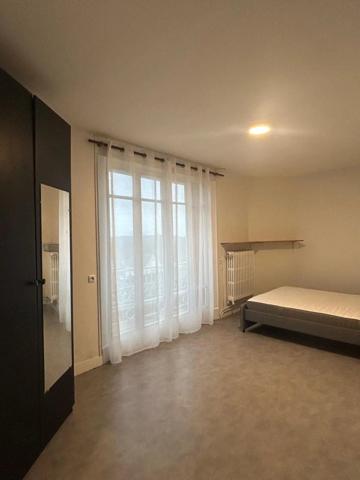 Location Maison 5 pièces 145 m2 à Moret-Loing-Et-Orvanne