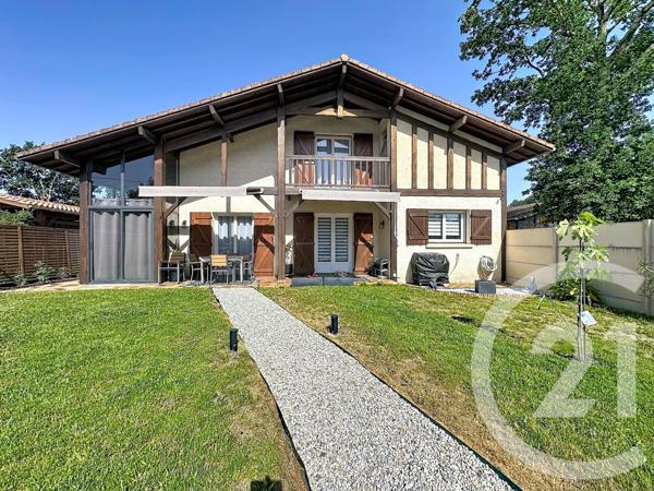 Maison à vendre  5 pièces - 130,08 m 2   GUJAN MESTRAS  - 33